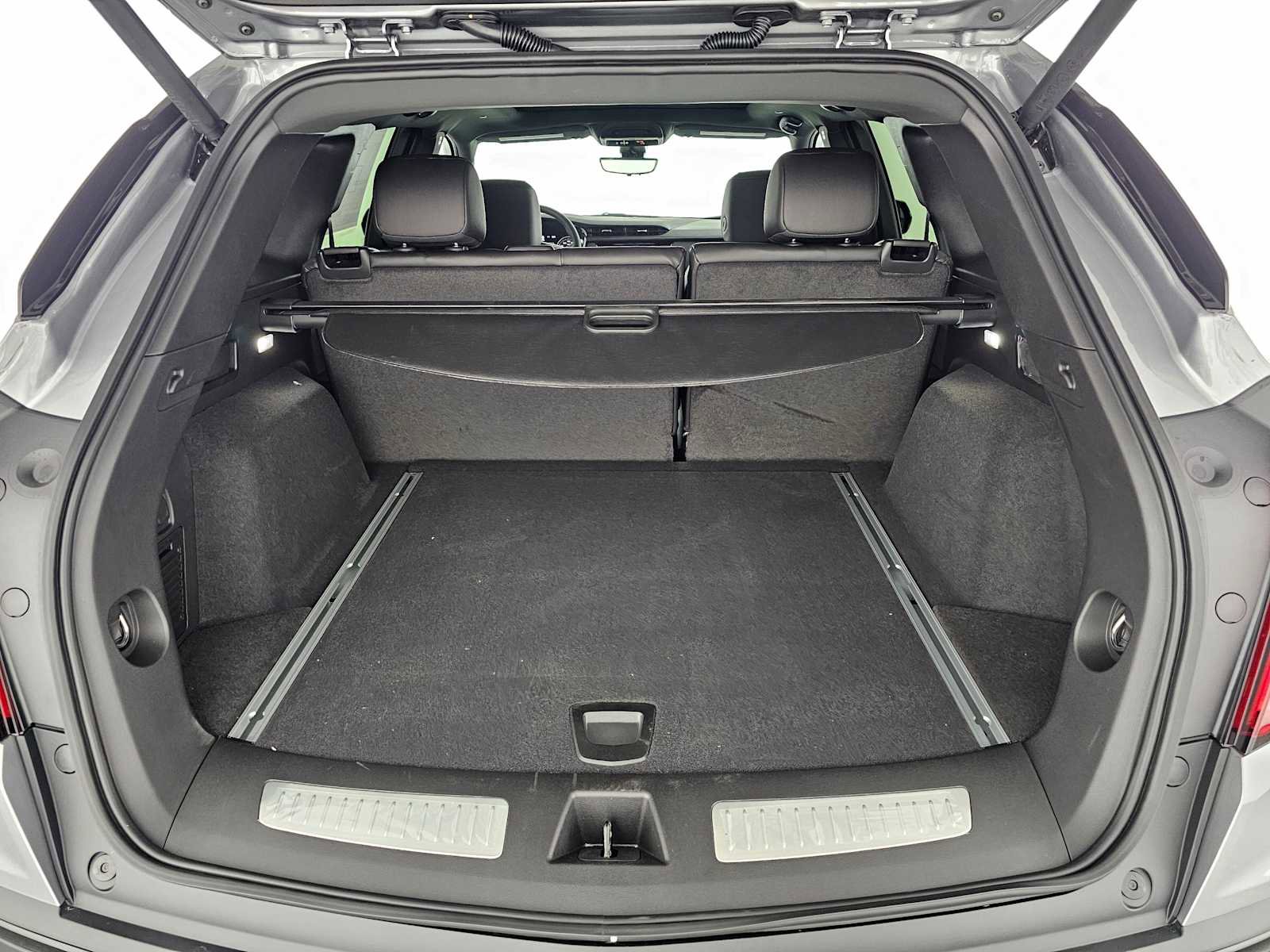 New 2026 Cadillac XT5 Premium Luxury w/ LPO, ONYX Package image 14