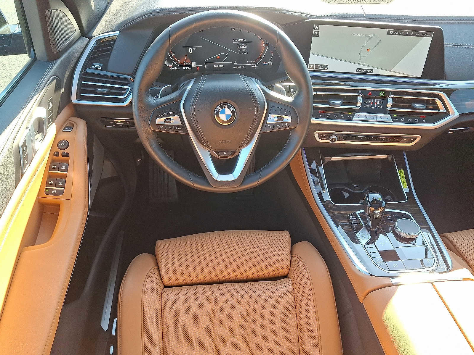 Used 2023 BMW X5 xDrive40i w/ Premium Package image 11