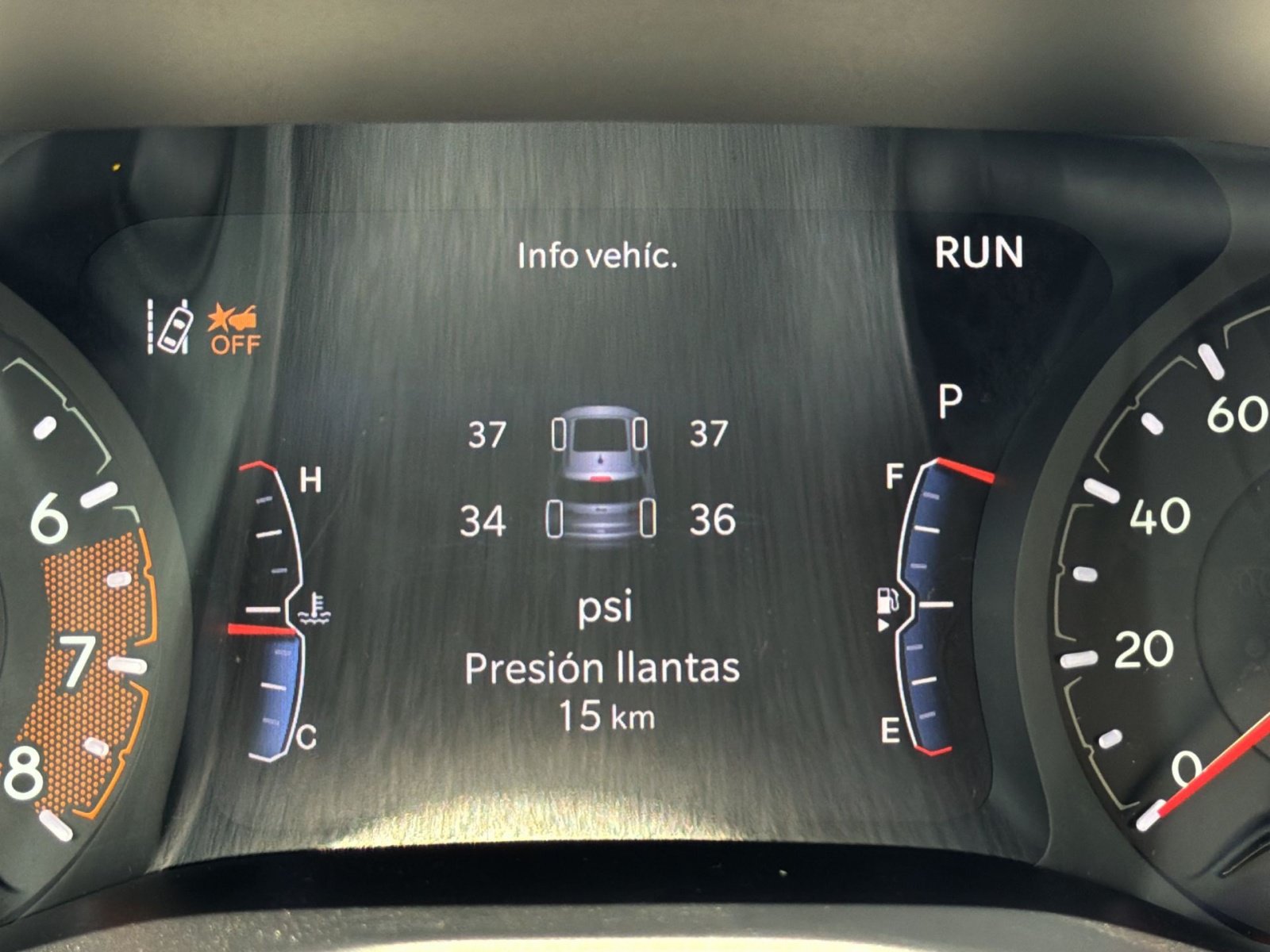 New 2026 Jeep Compass Latitude AWD/4WD image 17