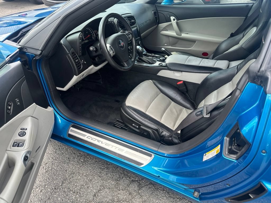 Used 2011 Chevrolet Corvette Grand Sport w/ Preferred Equipment Group RWD image 6