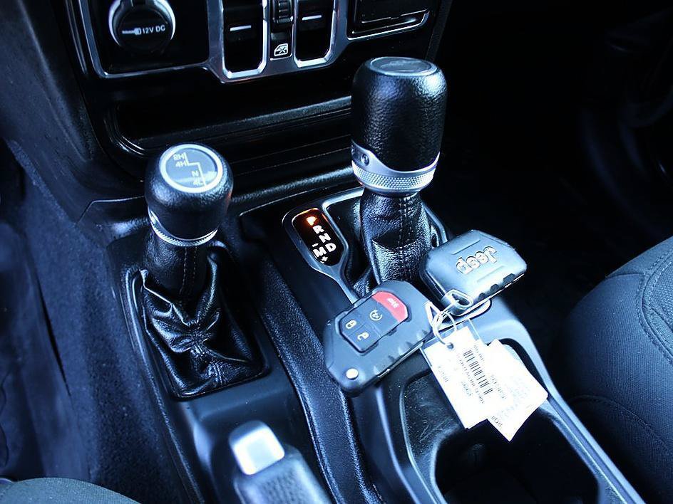 Used 2022 Jeep Gladiator Sport AWD/4WD image 11