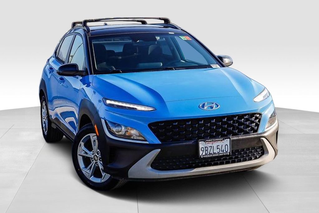 Used 2022 Hyundai Kona SEL FWD image 2