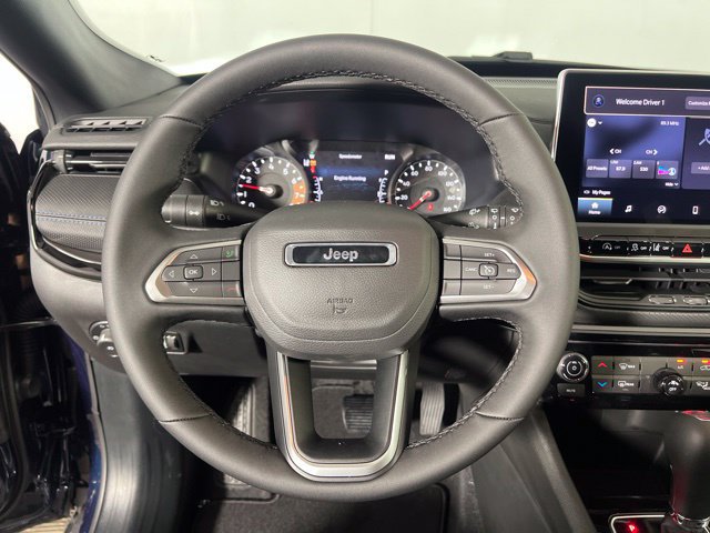 New 2026 Jeep Compass Latitude AWD/4WD image 14