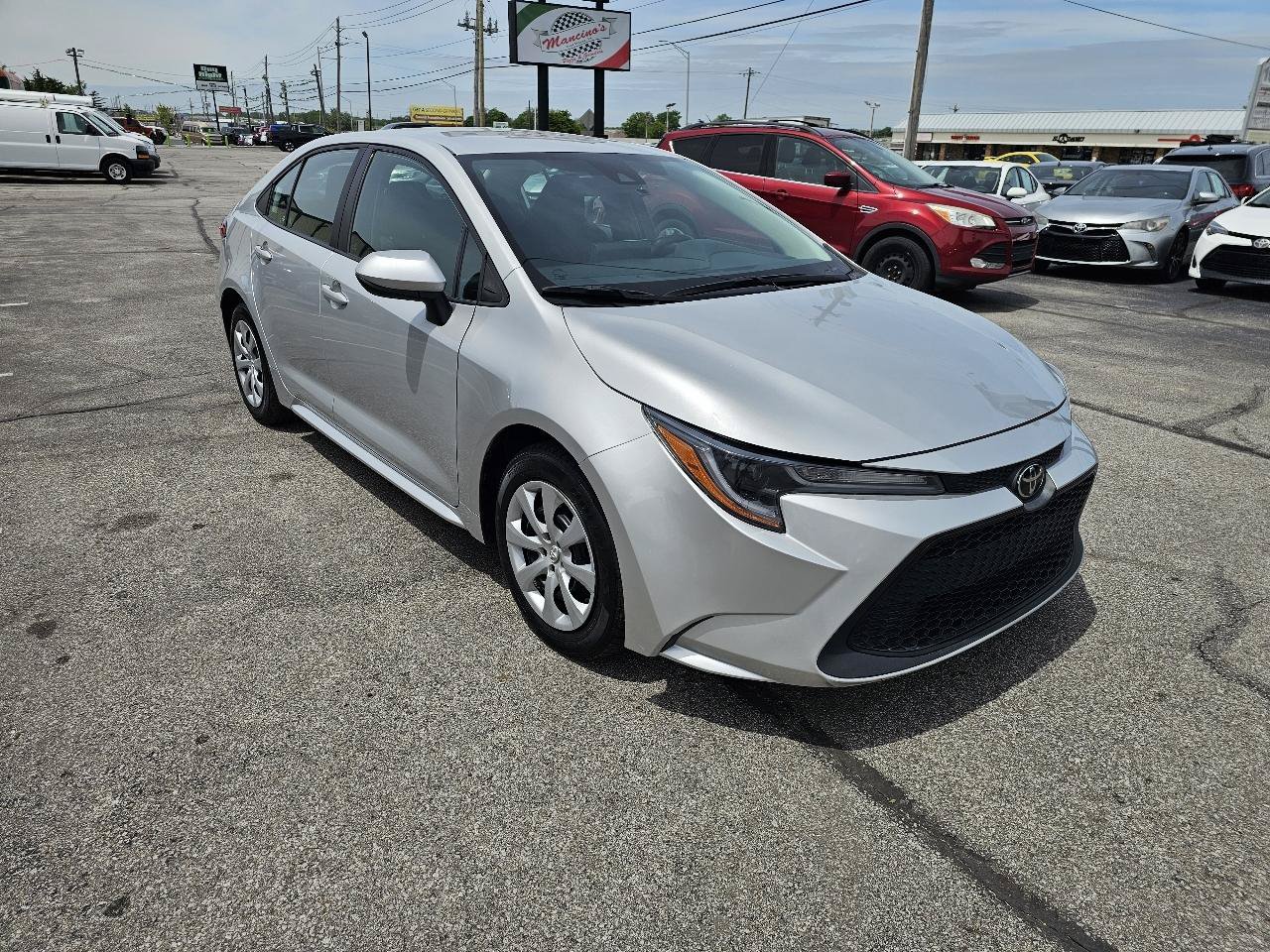 Used 2022 Toyota Corolla LE FWD image 4