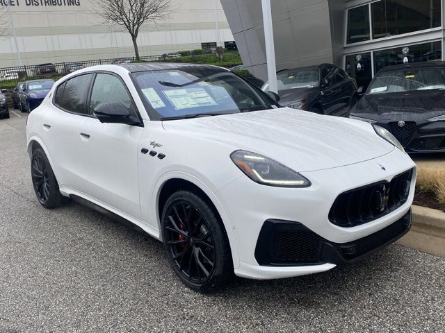 New 2025 Maserati Grecale Trofeo image 1