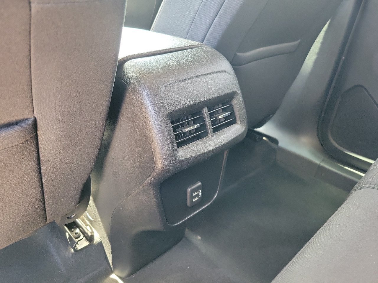 Used 2019 Chevrolet Equinox LT FWD image 11