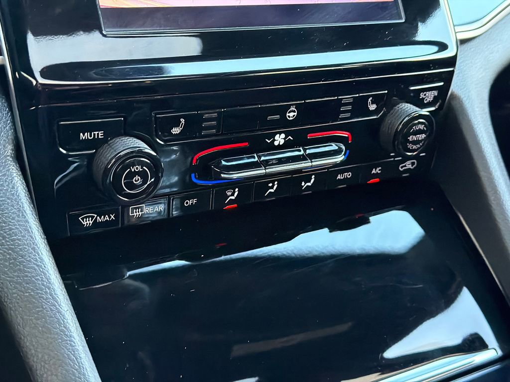 Used 2023 Jeep Grand Cherokee Altitude image 27