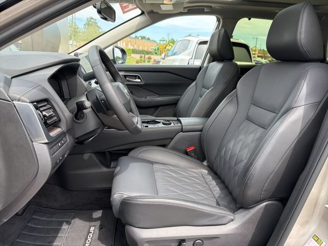 Used 2026 Nissan Rogue Platinum w/ Platinum Premium Package AWD/4WD image 21