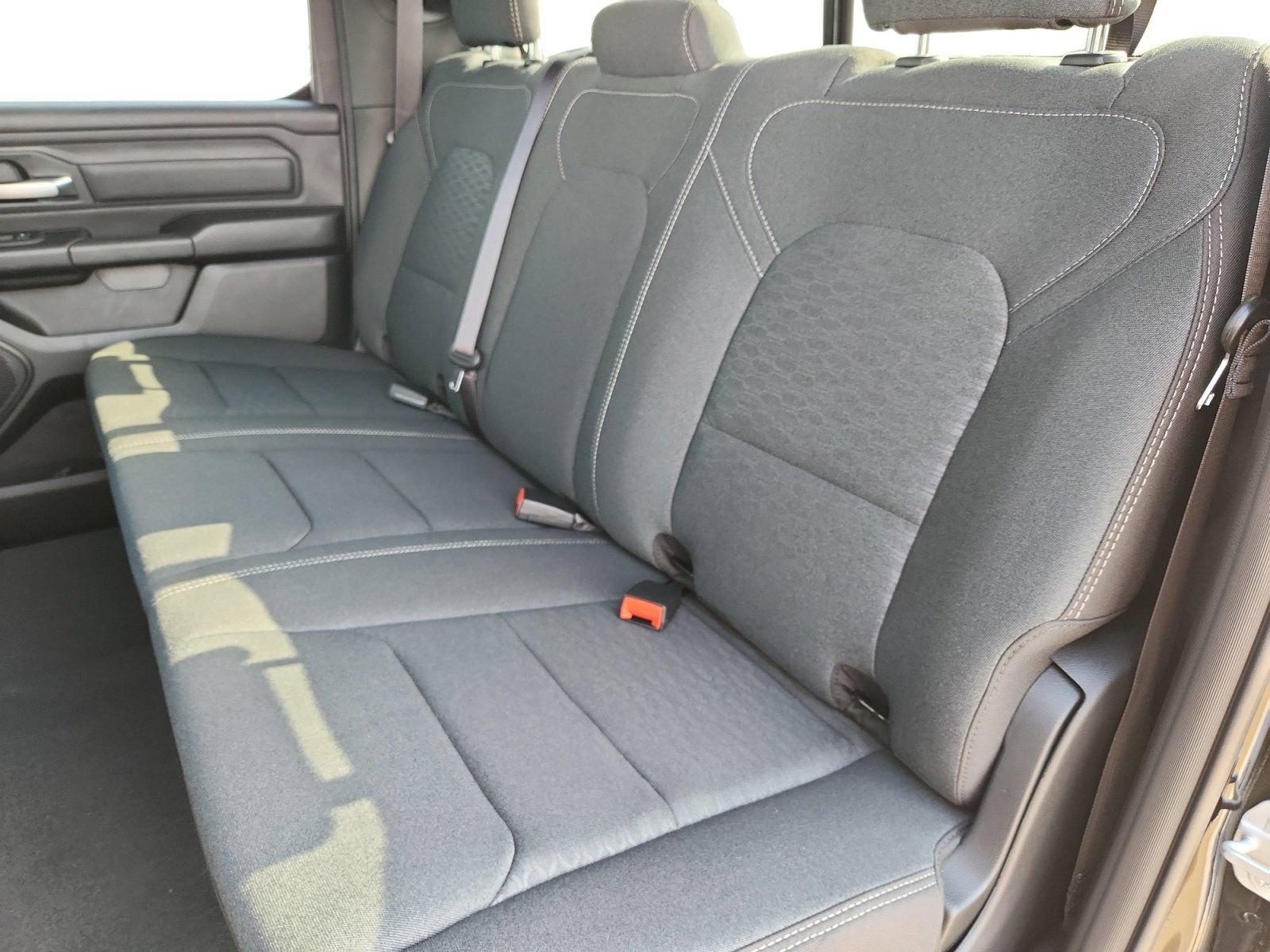 New 2026 RAM 1500 Express AWD/4WD image 23