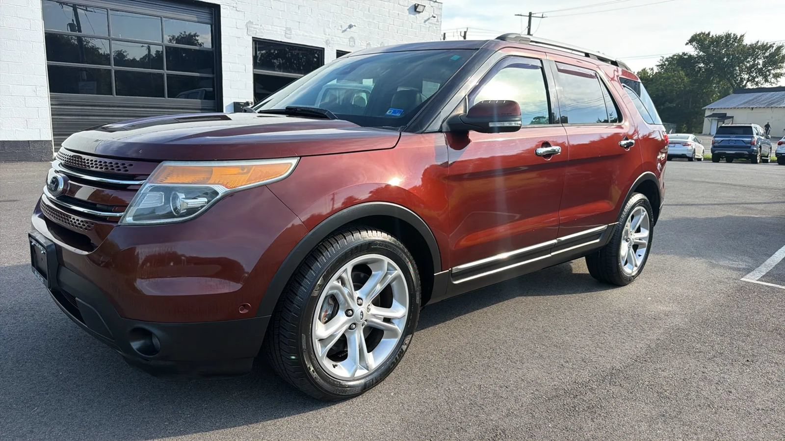 Used 2015 Ford Explorer Limited w/ Equipment Group 302A AWD/4WD image 13