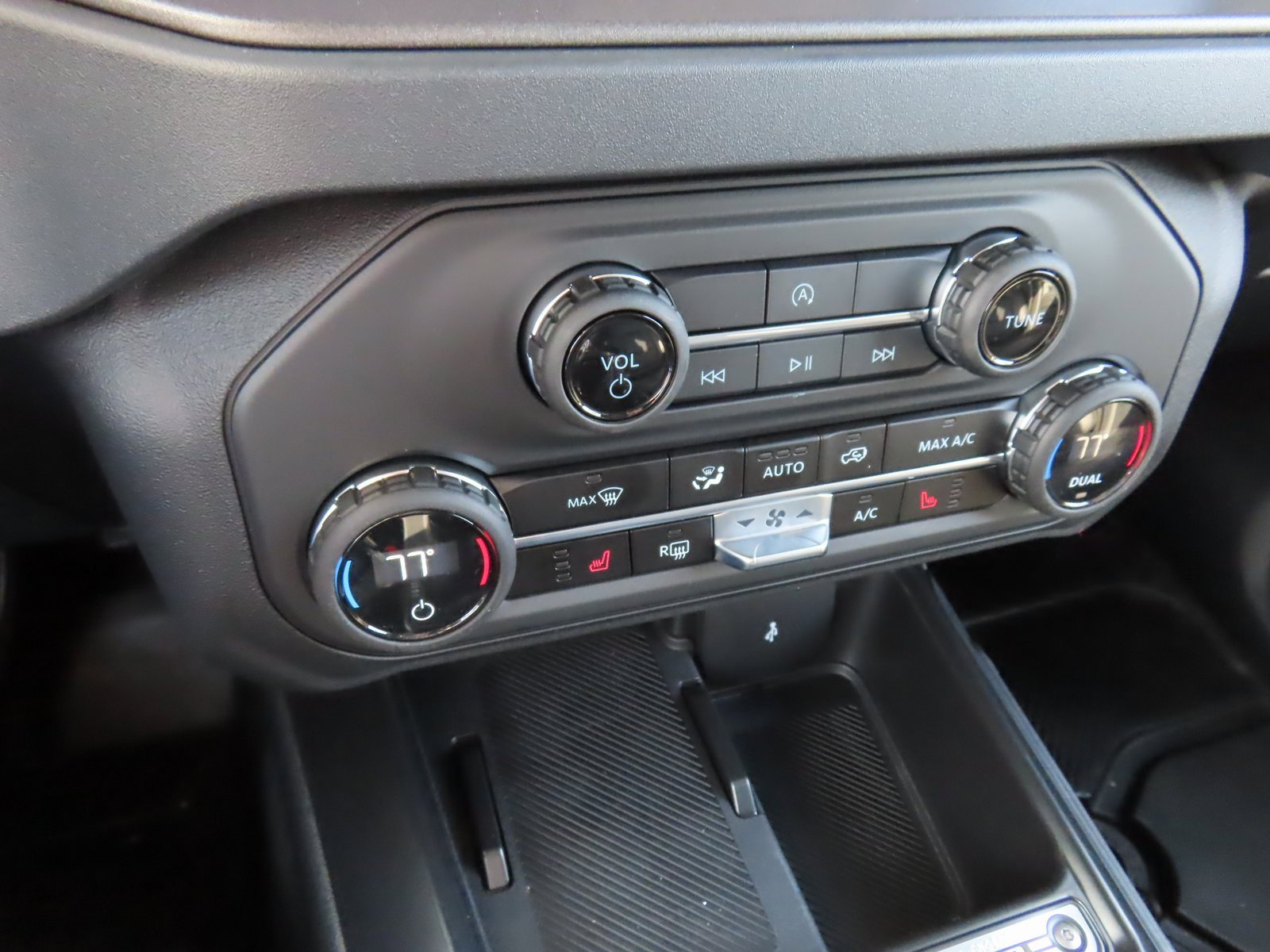 New 2025 Ford Bronco Big Bend image 13