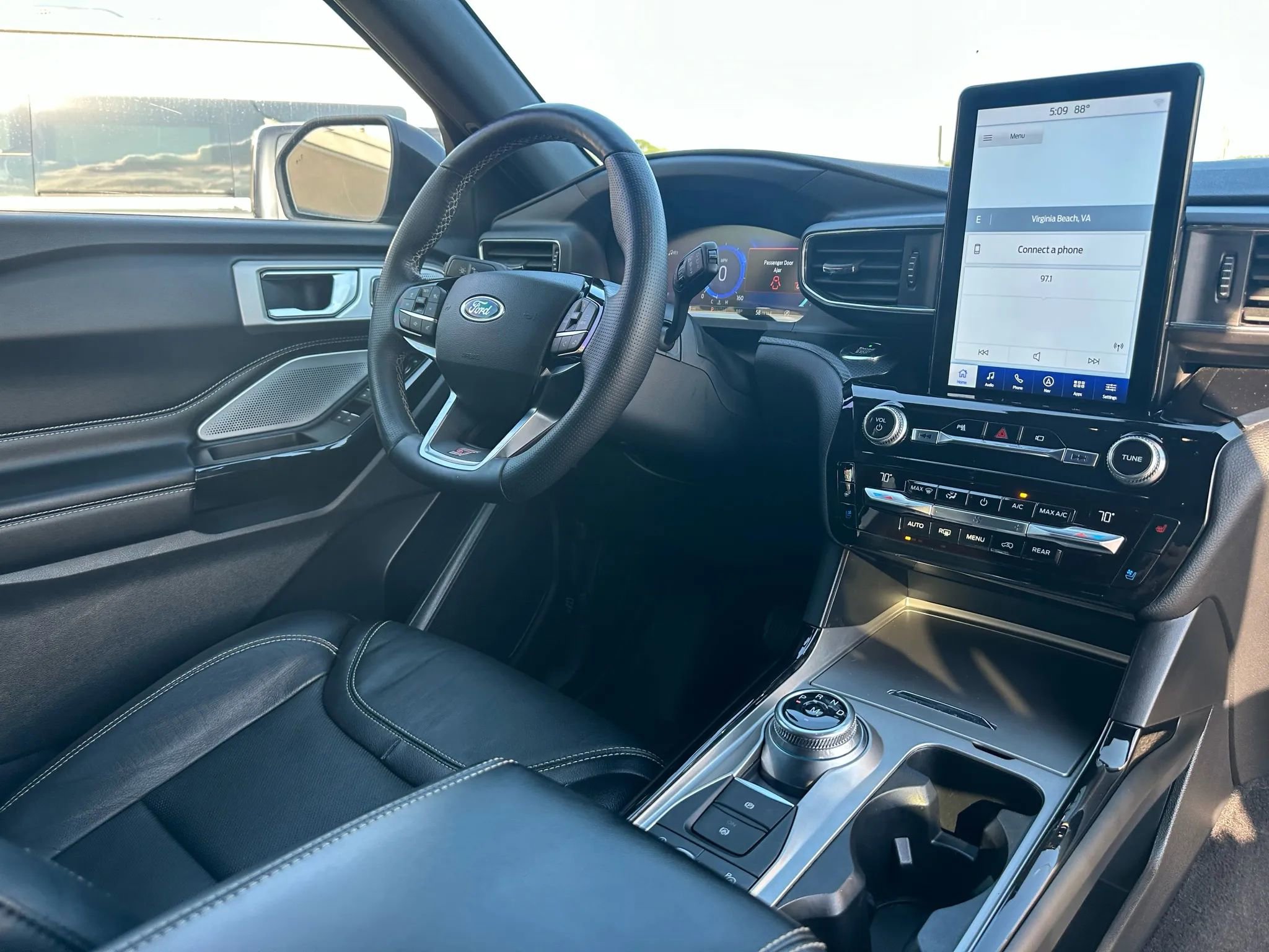 Used 2021 Ford Explorer ST w/ Equipment Group 401A image 27