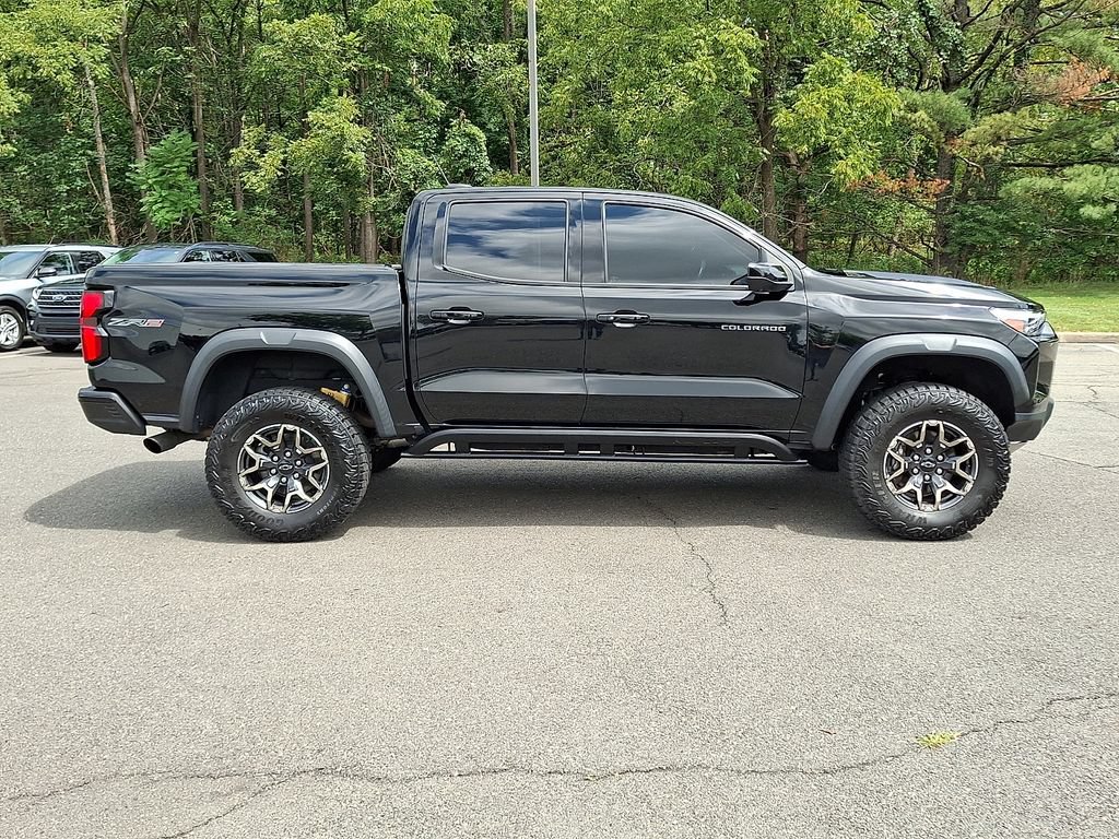 Used 2023 Chevrolet Colorado ZR2 w/ ZR2 Convenience Package III AWD/4WD image 10