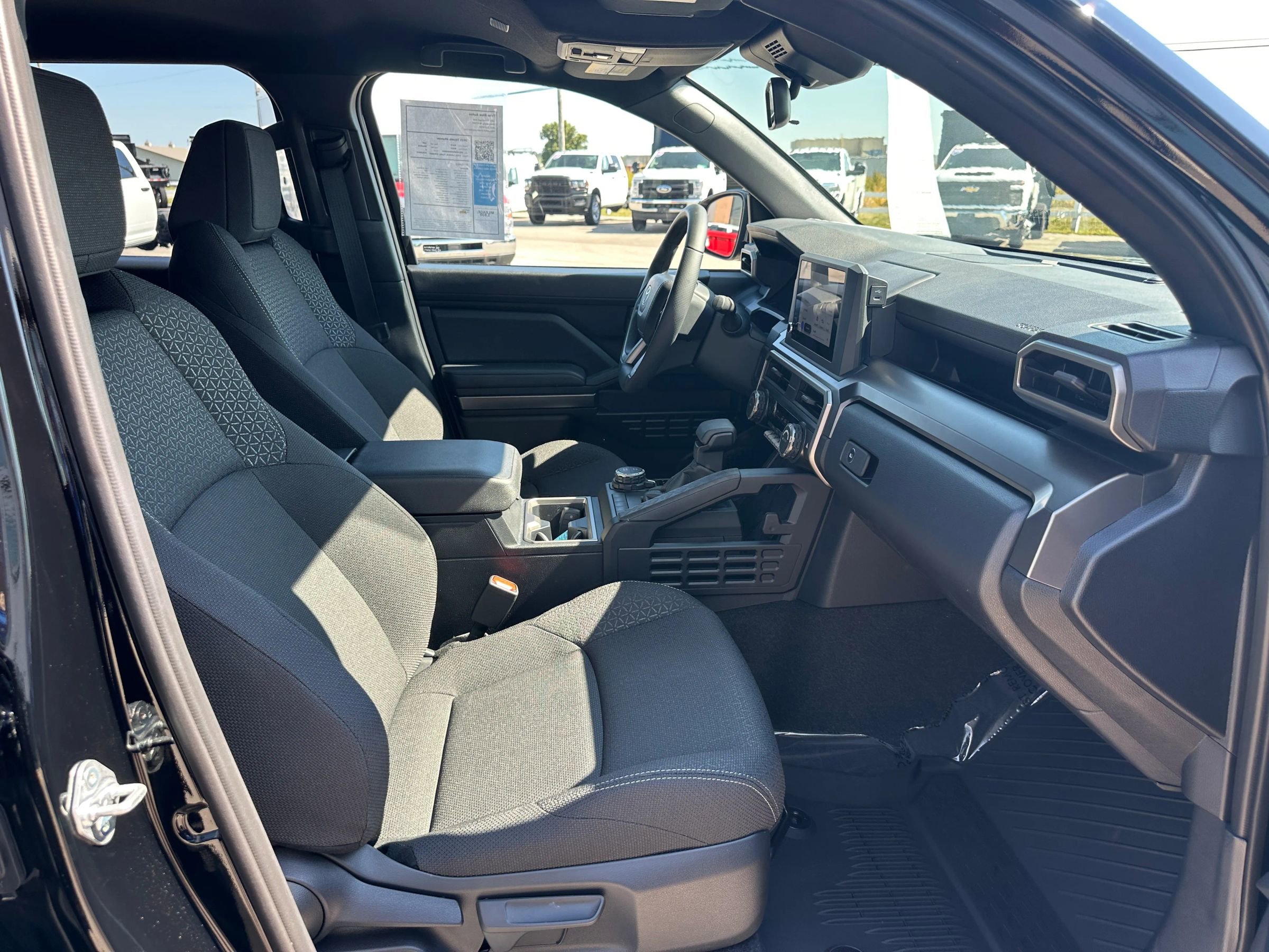 Used 2025 Toyota 4Runner SR5 image 40