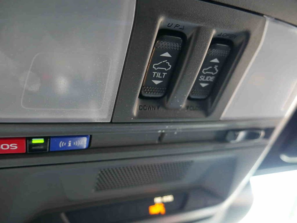 Used 2024 Subaru Crosstrek 2.5i Wilderness w/ Crosstrek Mirror Package image 39