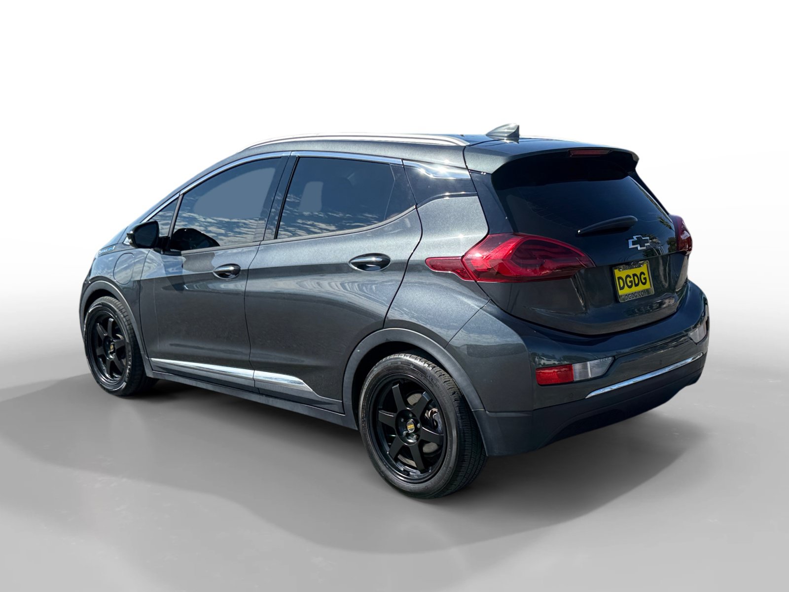 Used 2020 Chevrolet Bolt Premier w/ Infotainment Package FWD image 3