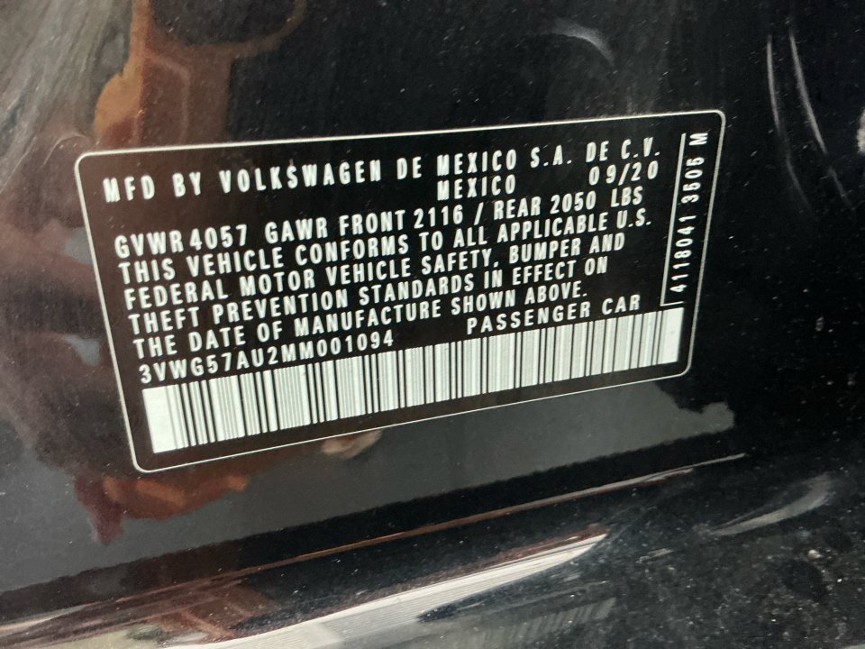 Used 2021 Volkswagen Golf 4-Door FWD image 39