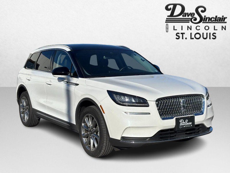 Used 2022 Lincoln Corsair AWD w/ Premium Package image 3