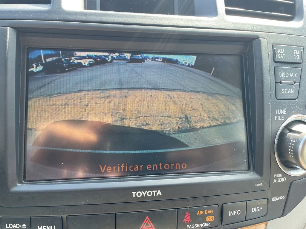 Used 2010 Toyota Highlander Limited AWD/4WD image 20