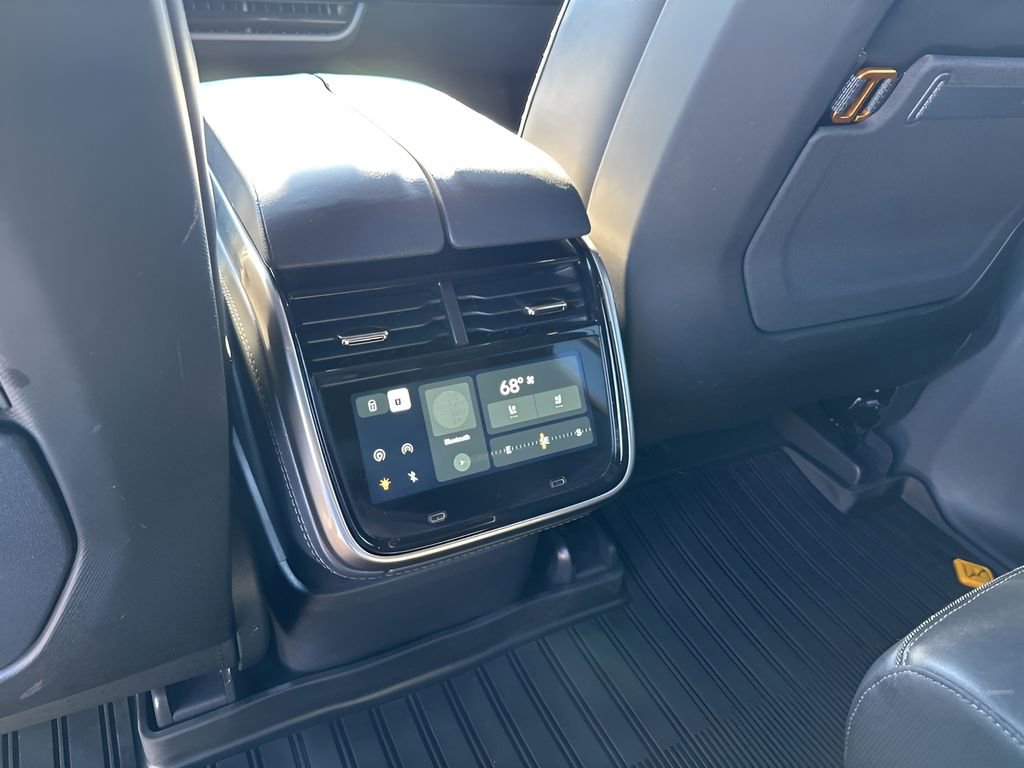 Used 2024 Rivian R1S Adventure image 21