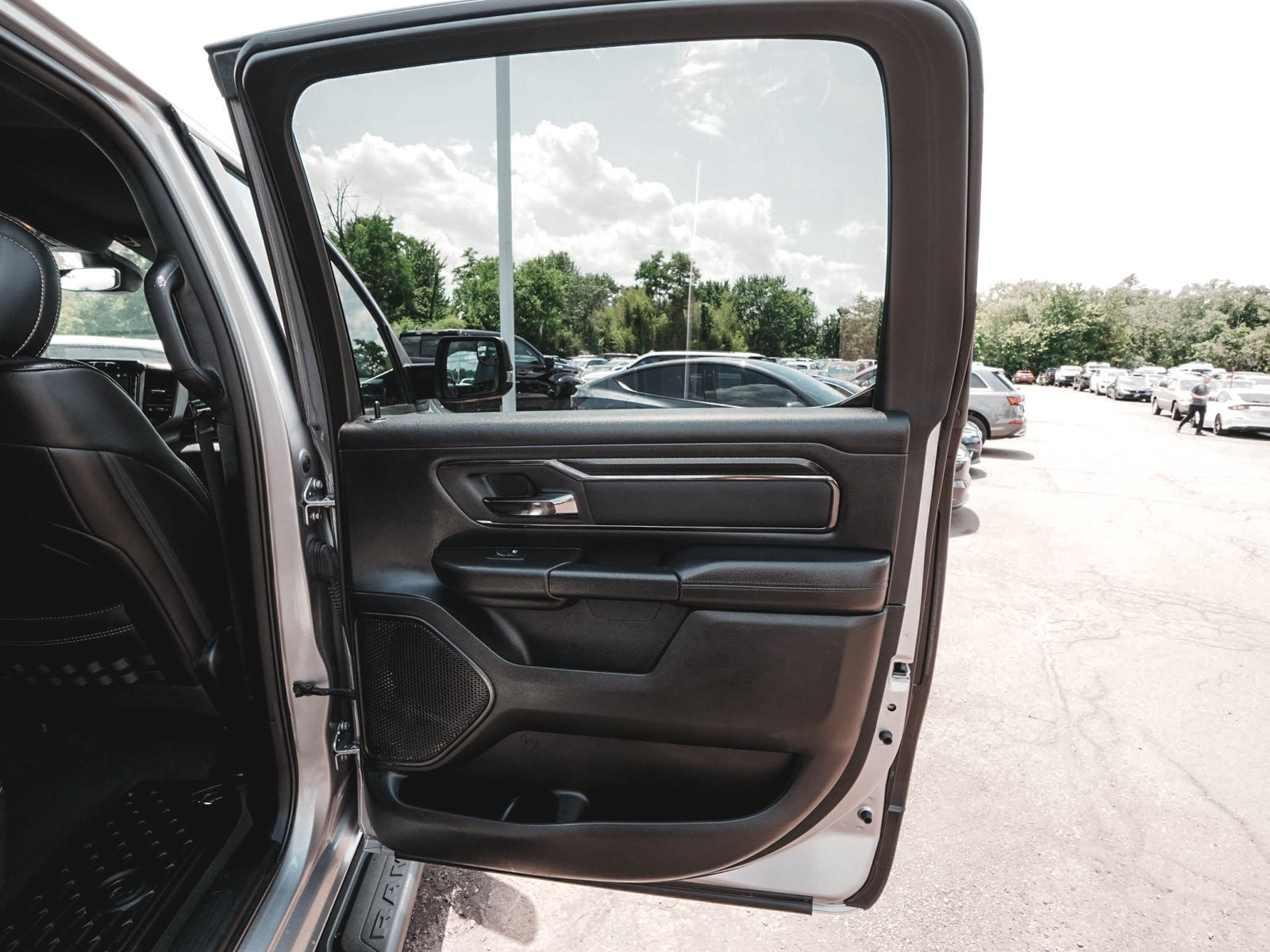 Used 2024 RAM 1500 Big Horn AWD/4WD image 11
