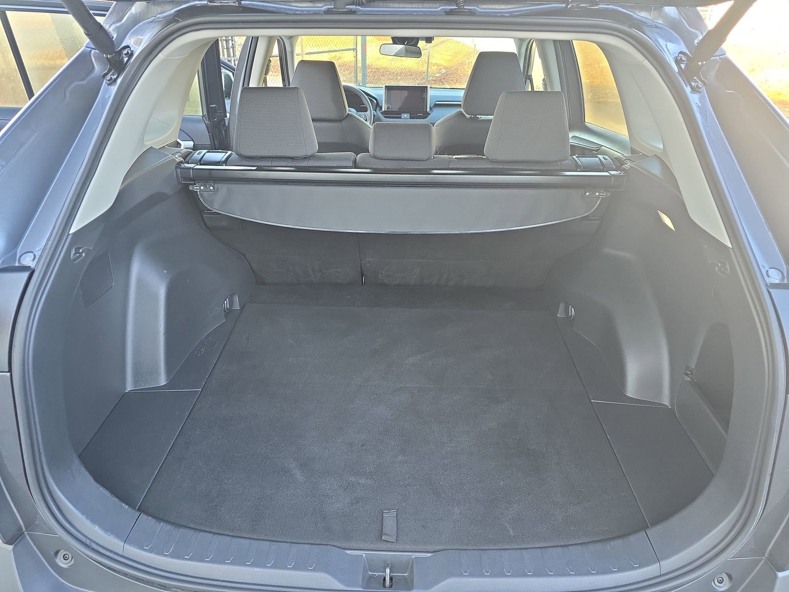 Used 2024 Toyota RAV4 XLE w/ Convenience Package image 18