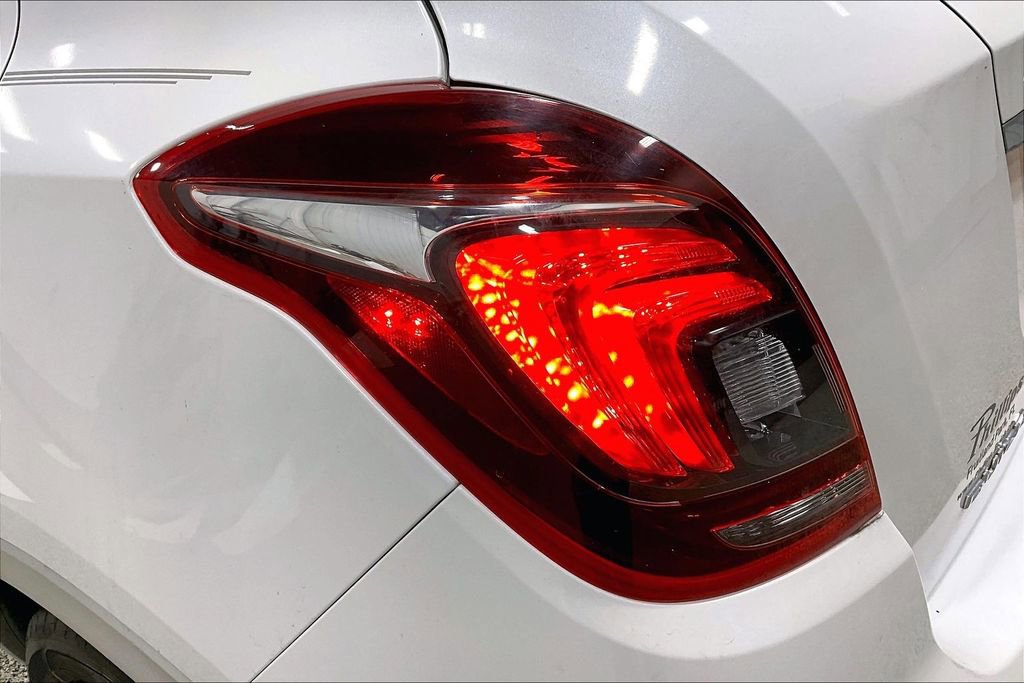 Used 2017 Buick Encore Premium w/ Experience Buick Package image 23