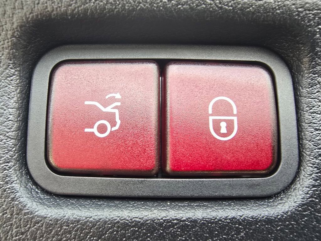 Certified 2025 Mercedes-Benz C 43 AMG 4MATIC Sedan image 19