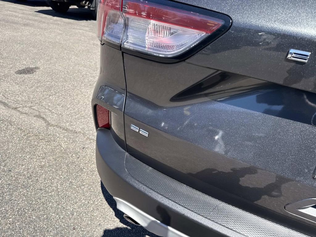 Used 2020 Ford Escape SE AWD/4WD image 5
