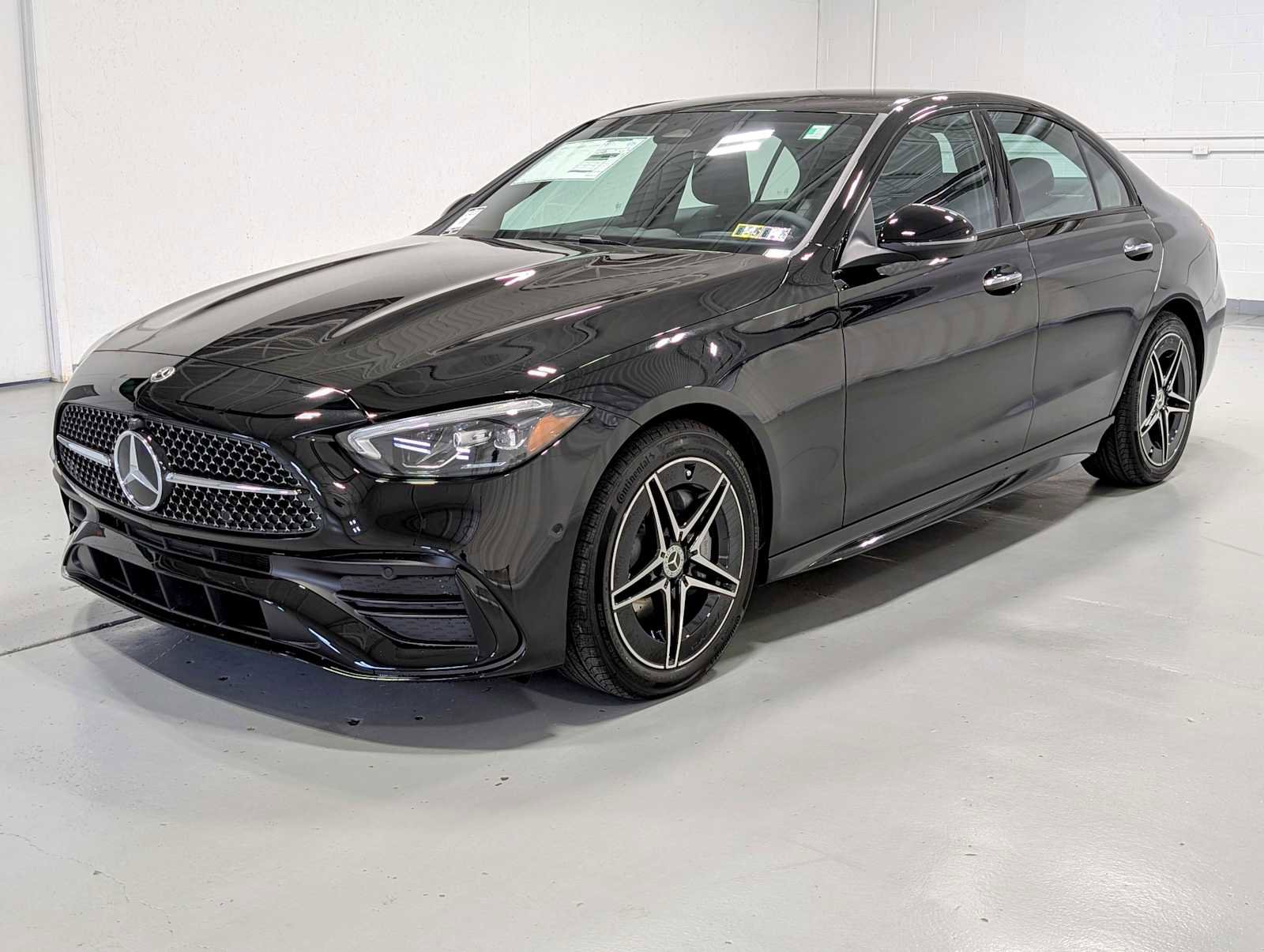 New 2025 Mercedes-Benz C 300 4MATIC Sedan image 1