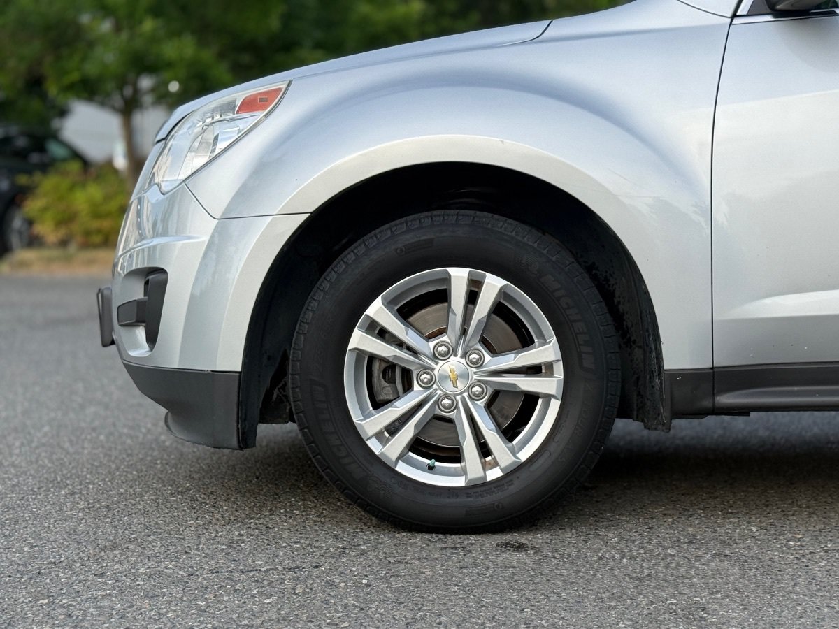 Used 2014 Chevrolet Equinox LT w/ Driver Convenience Package AWD/4WD image 10