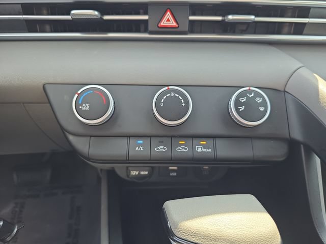 Used 2025 Hyundai Elantra SE FWD image 18