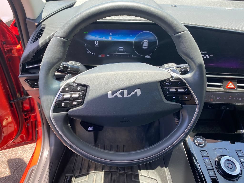 Used 2023 Kia Niro Wave FWD image 14