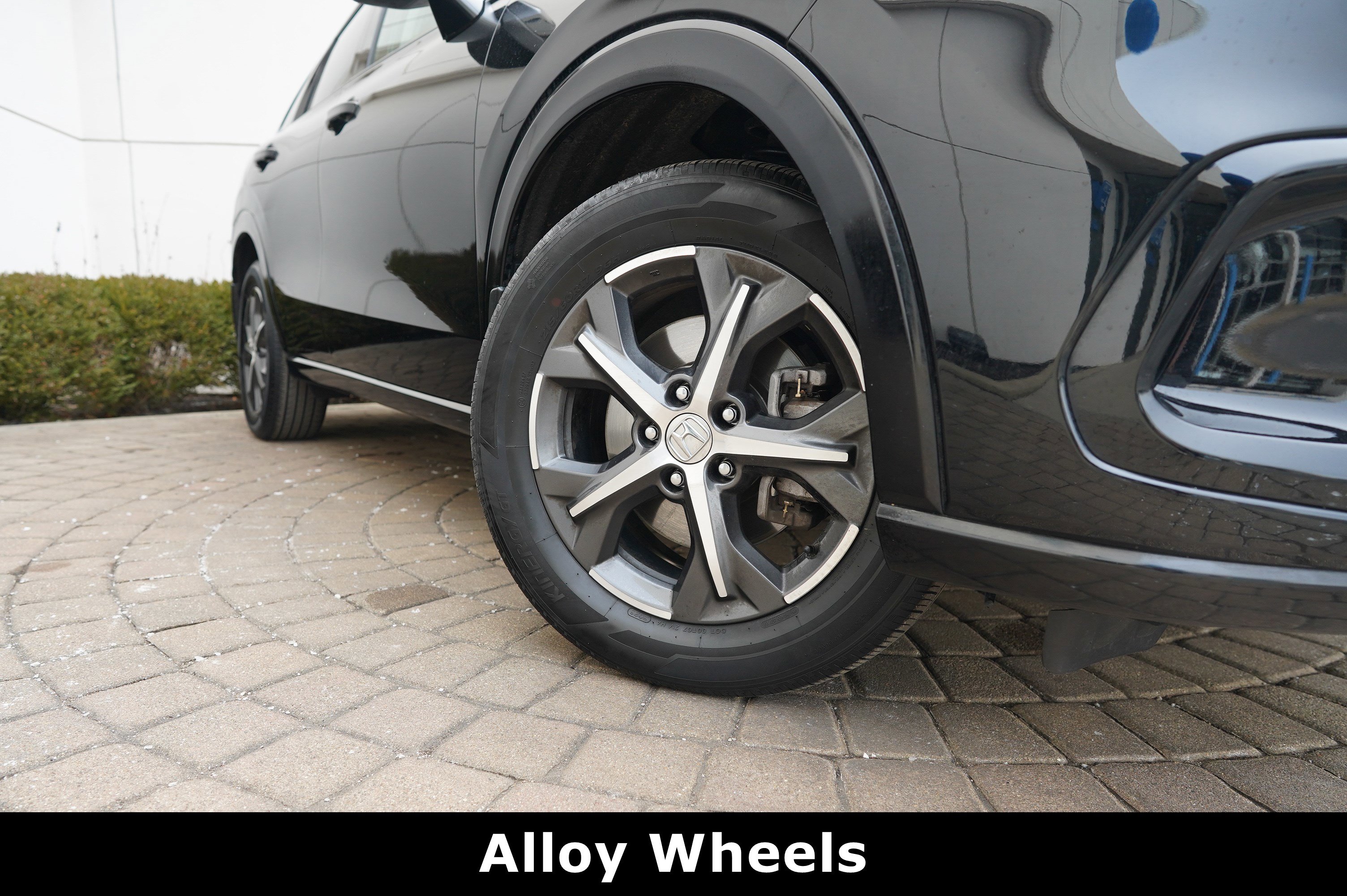 Used 2024 Honda HR-V EX-L image 17