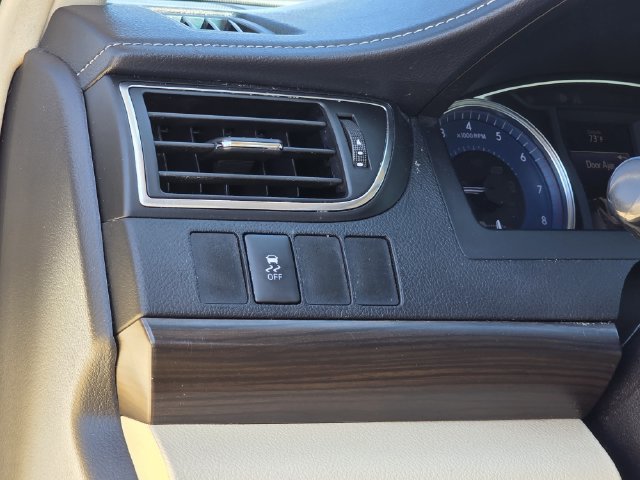 Used 2016 Toyota Camry XLE FWD image 16