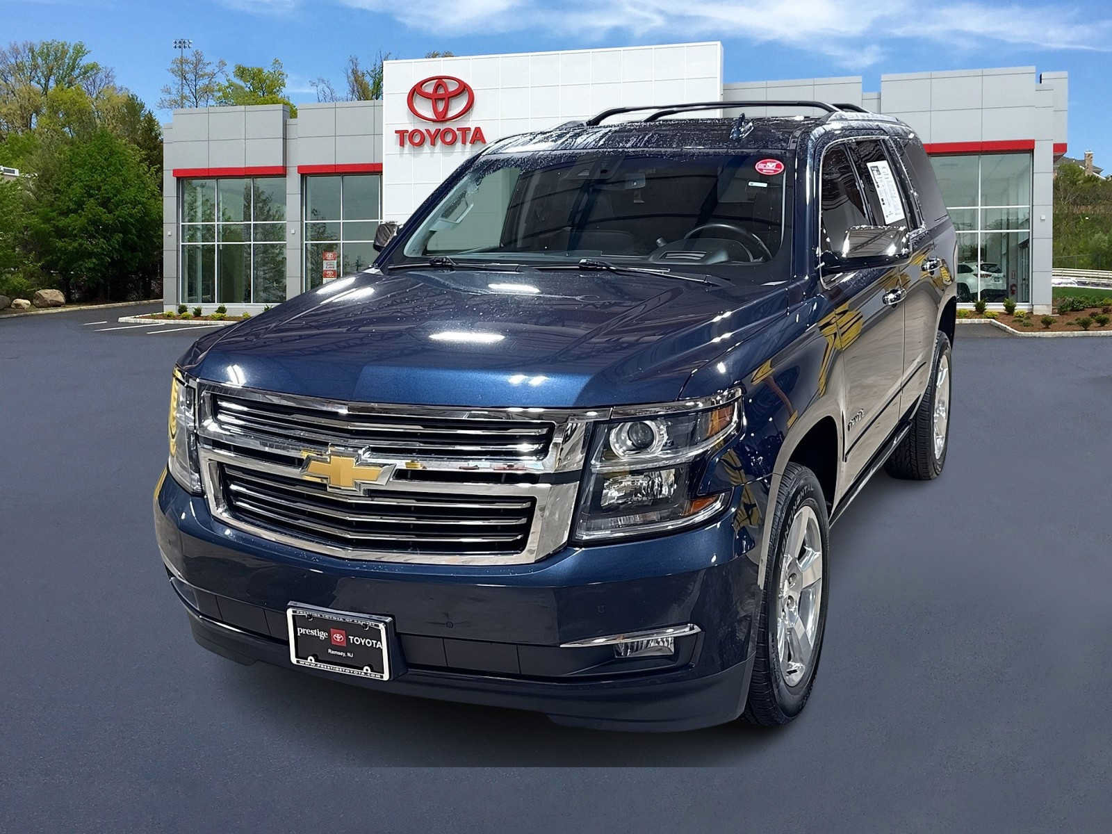 Used 2019 Chevrolet Tahoe Premier AWD/4WD image 1