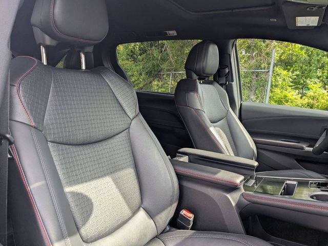 Certified 2026 Toyota Sienna XSE FWD image 33