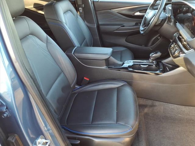 Used 2025 Buick Envista Sport Touring w/ Experience Buick Package FWD image 24