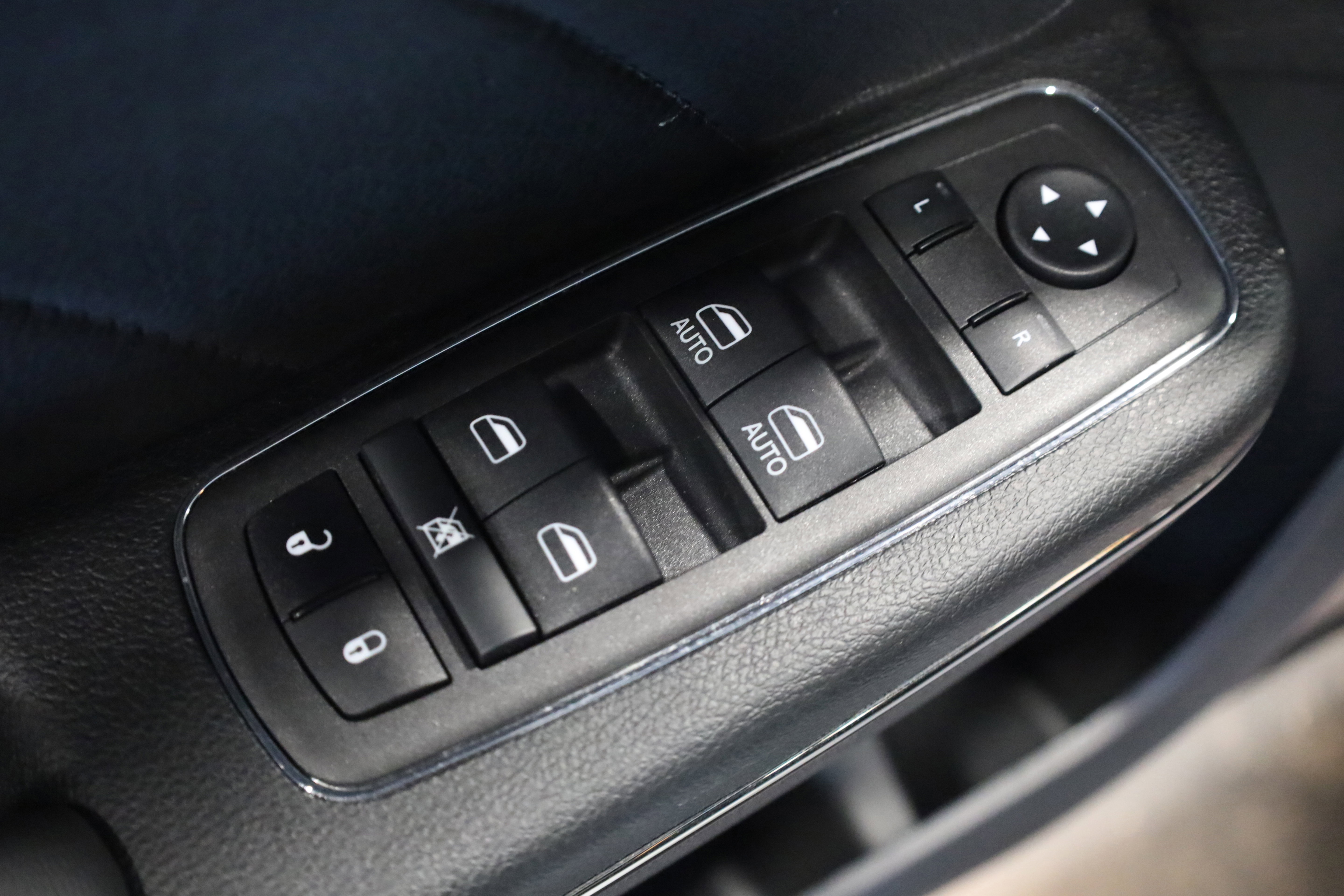 Used 2023 Dodge Charger SRT Hellcat w/ Harman/Kardon Audio Group image 15