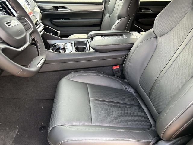New 2026 Jeep Grand Wagoneer 2WD w/ Premium Group I image 23