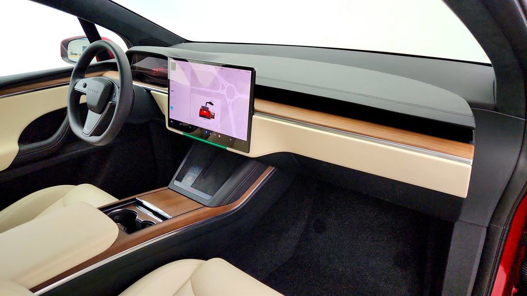 Used 2024 Tesla Model X AWD/4WD image 27