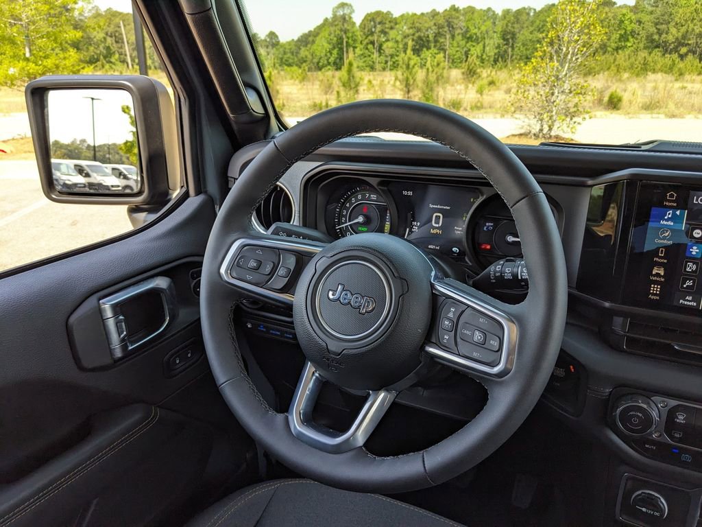 Certified 2025 Jeep Wrangler Unlimited Sahara AWD/4WD image 25