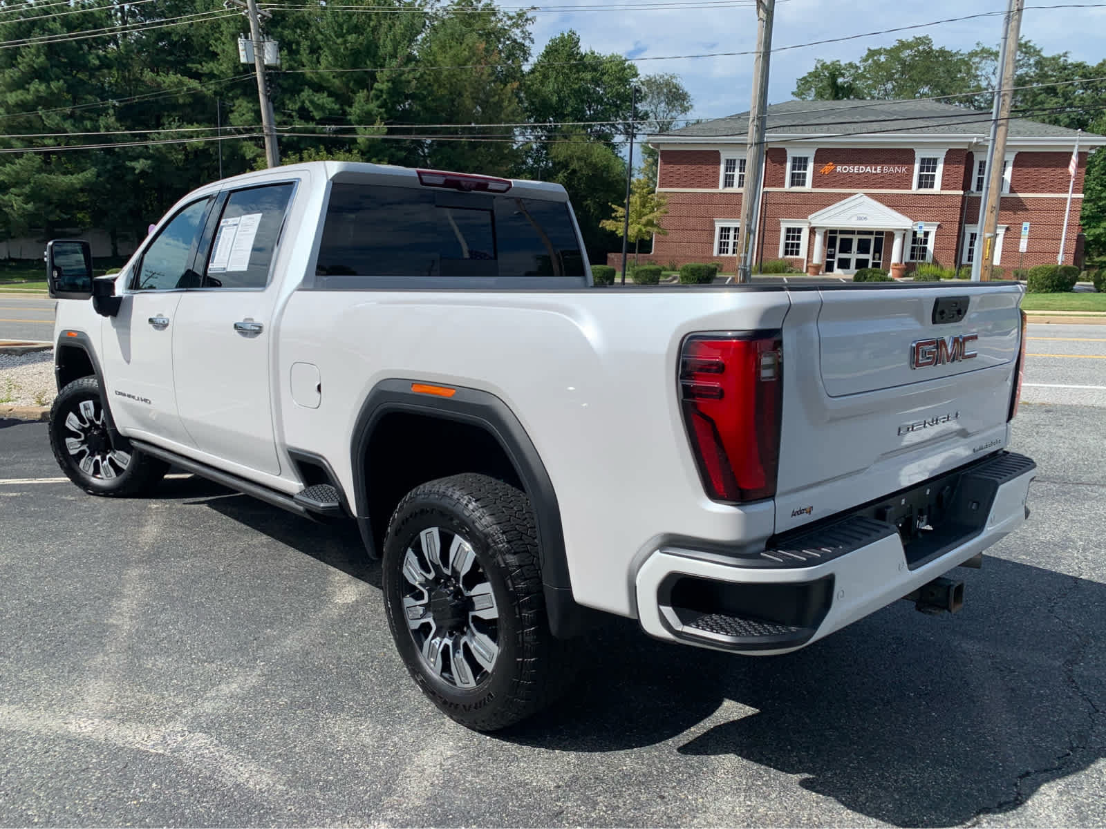 Used 2024 GMC Sierra 2500 Denali w/ Denali Reserve Package AWD/4WD image 4