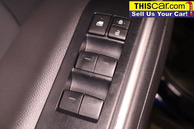 Used 2023 Toyota Highlander XLE image 35