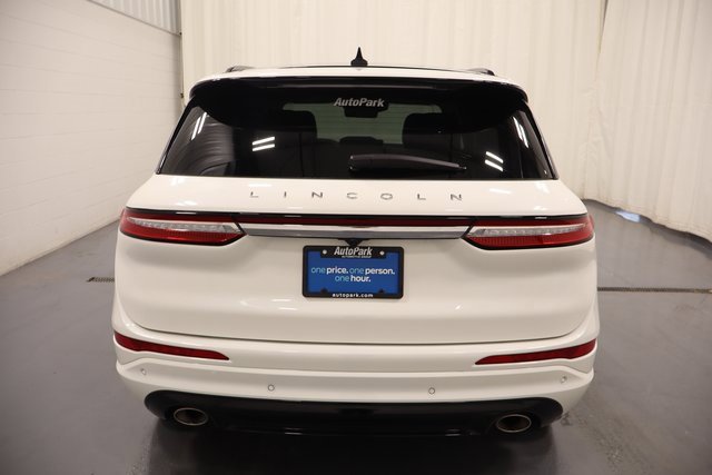 Used 2025 Lincoln Corsair Reserve w/ Equipment Group 202A image 7