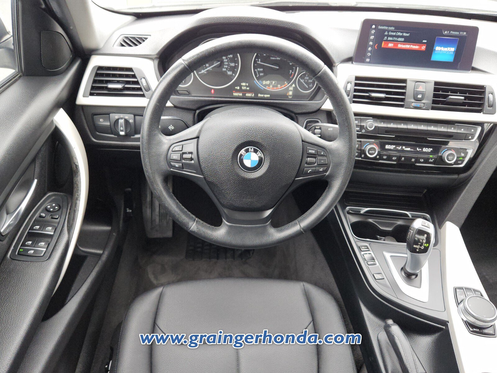 Used 2018 BMW 320i xDrive Sedan AWD/4WD image 12