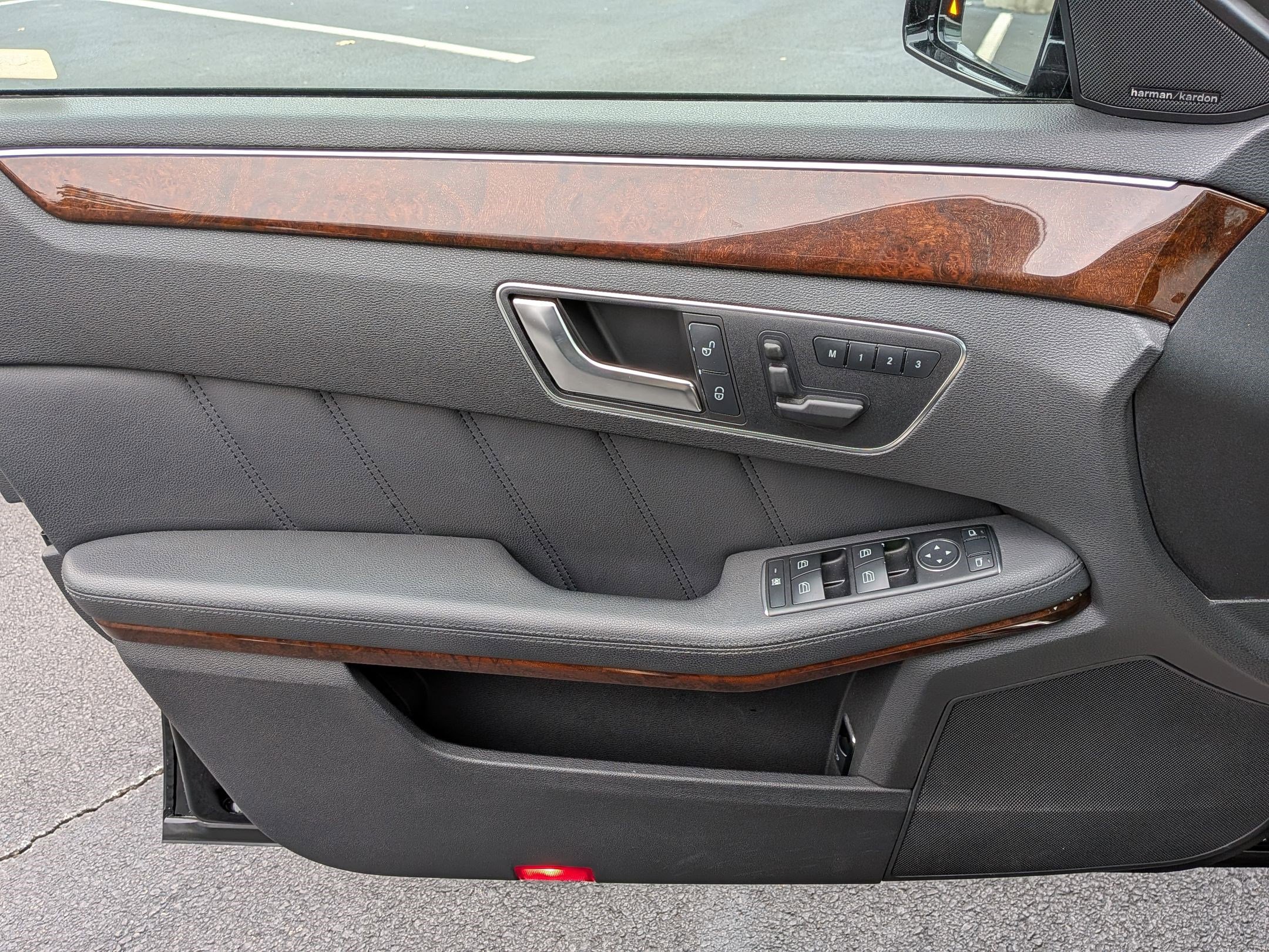 Used 2013 Mercedes-Benz E 350 4MATIC Sedan image 14