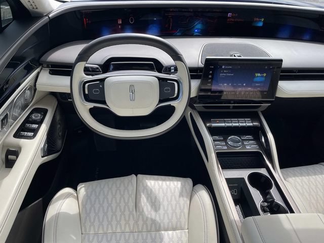 Certified 2025 Lincoln Nautilus Black Label w/ Jet Appearance Package AWD/4WD image 14