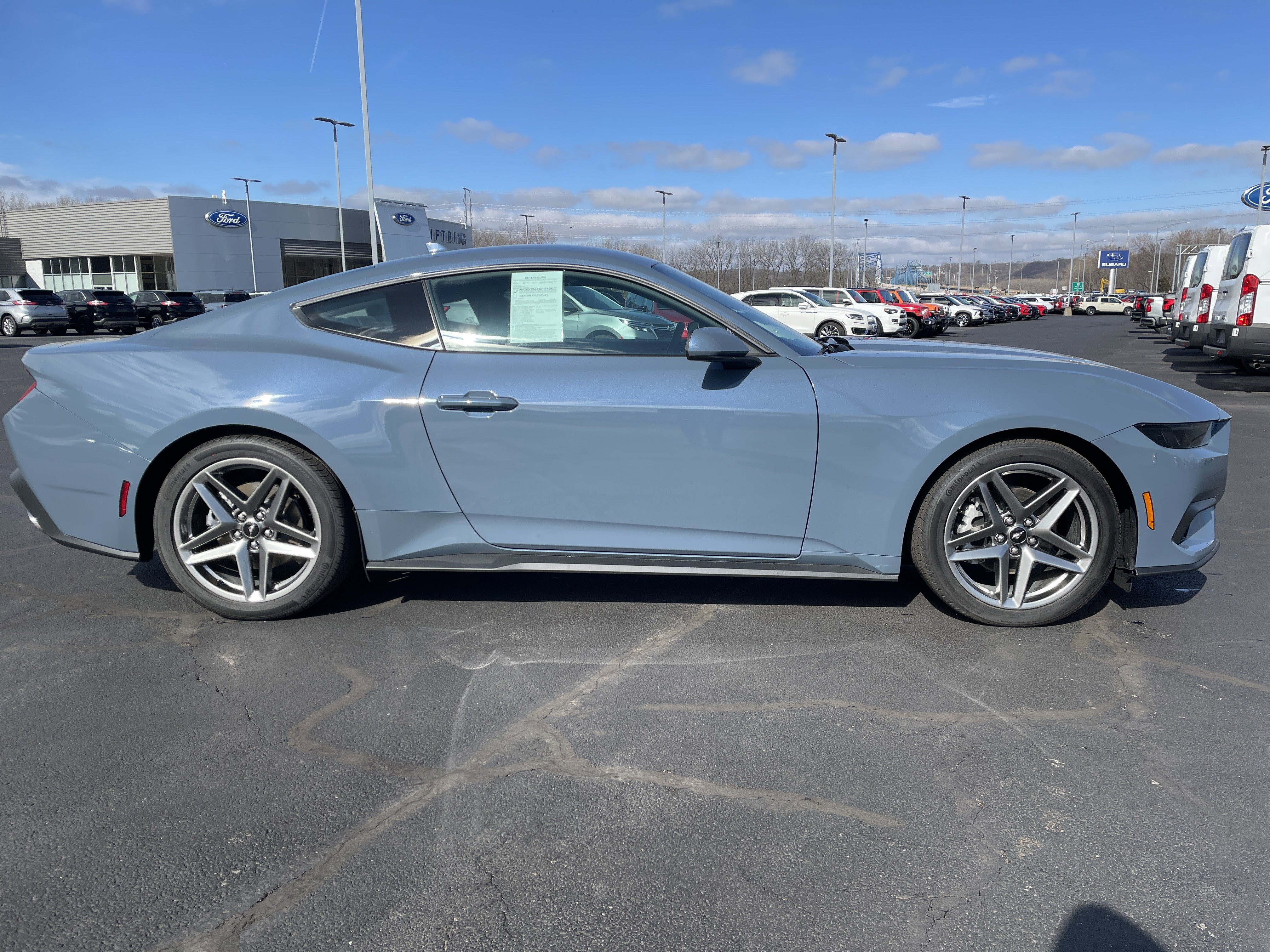 Used 2025 Ford Mustang Coupe image 6