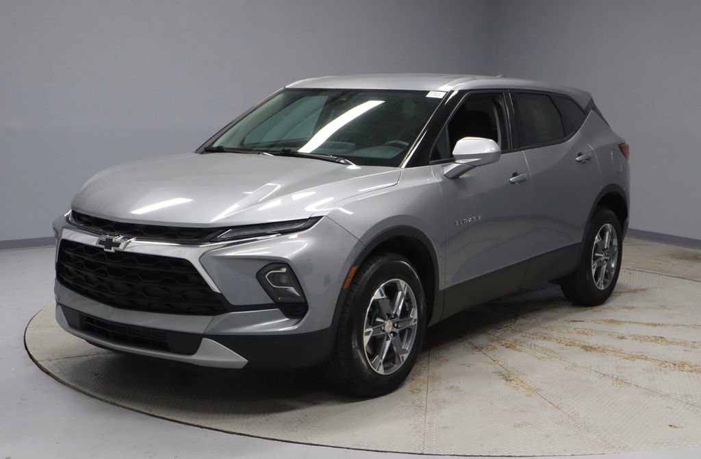 Used 2023 Chevrolet Blazer LT w/ LPO, Floor Liner Package FWD image 6